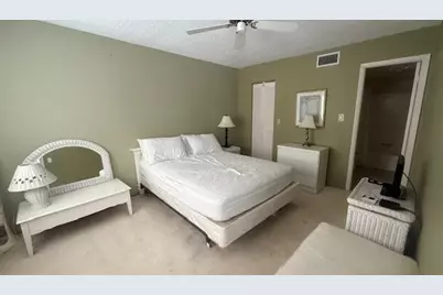 108 Lake Dora Drive, West Palm Beach, FL 33411 - Photo 5