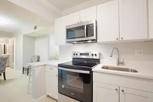 470 NW 20th St, Boca Raton, FL 33431 - Photo 9