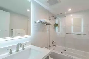 3212 NE 12th St, Pompano Beach, FL 33062 - Photo 9