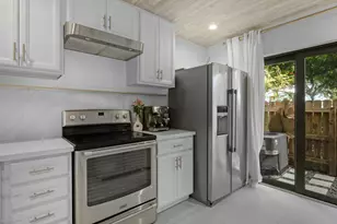 2136 NE 44th St, Lighthouse Point, FL 33064 - Photo 7