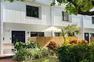 2136 NE 44th St, Lighthouse Point, FL 33064 - Photo 1