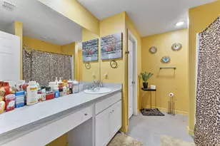 1122 SW Del Rio Blvd, Port Saint Lucie, FL 34953 - Photo 15