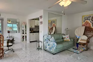 224 Burgundy E, Delray Beach, FL 33484 - Photo 3