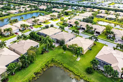 9809 Halston Manor, Boynton Beach, FL 33473 - Photo 35