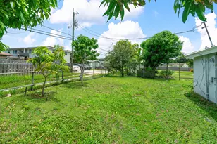 137 SW 9th Ave, Delray Beach, FL 33444 - Photo 27