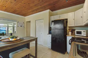 614 N 7th St, Lantana, FL 33462 - Photo 9