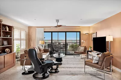 415 NW North River Drive, Unit #201, Stuart, FL 34994 - Photo 13