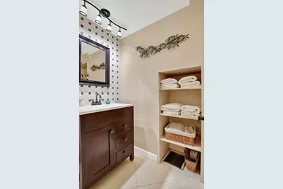 900 Greensward Lane, Unit #203-G, Delray Beach, FL 33445 - Photo 9