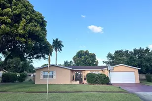 1827 Pinehurst Dr, West Palm Beach, FL 33407 - Photo 7