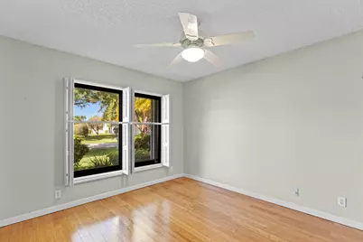 7974 Cloverfield Circle, Boca Raton, FL 33433 - Photo 13