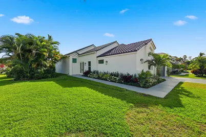 13878 Palm Grove Place, Palm Beach Gardens, FL 33418 - Photo 5