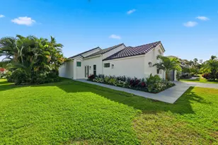 13878 Palm Grove Pl, Palm Beach Gardens, FL 33418 - Photo 5