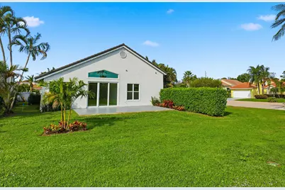 13878 Palm Grove Place, Palm Beach Gardens, FL 33418 - Photo 49