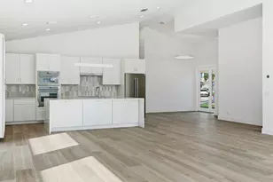 13878 Palm Grove Pl, Palm Beach Gardens, FL 33418 - Photo 15