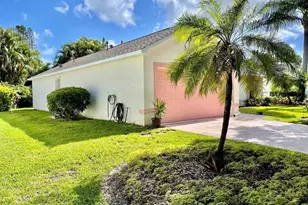 8278 Sand Pine Cir, Port Saint Lucie, FL 34952 - Photo 3