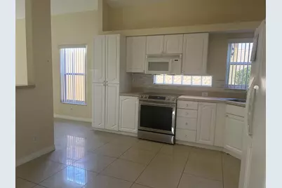 8008 Via Hacienda, Palm Beach Gardens, FL 33418 - Photo 7