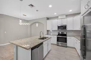 12873 SW Lake Fern Cir, Port Saint Lucie, FL 34987 - Photo 11