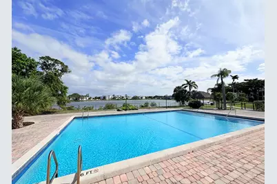 218 Lake Pointe Drive, Unit #108, Oakland Park, FL 33309 - Photo 17