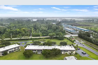 120 Lake Constance Drive, West Palm Beach, FL 33411 - Photo 11