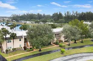 120 Lake Constance Dr, West Palm Beach, FL 33411 - Photo 9