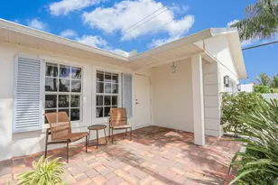 1 Beverly Rd W, Jupiter, FL 33469 - Photo 5