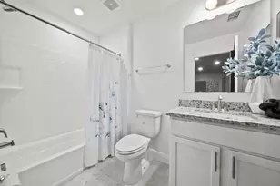 105 NE Sagamore Terrace, Port Saint Lucie, FL 34983 - Photo 41