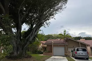23261 Boca Club Colony Cir, Boca Raton, FL 33433 - Photo 5