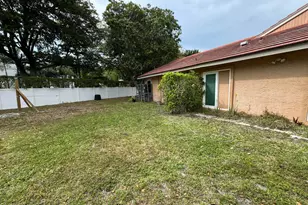 23261 Boca Club Colony Cir, Boca Raton, FL 33433 - Photo 3