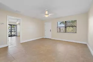 135 Shore Ct, North Palm Beach, FL 33408 - Photo 3