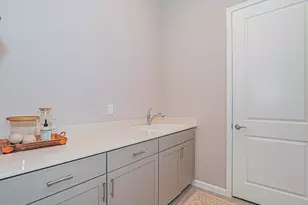 781 SE Courances Dr, Port Saint Lucie, FL 34984 - Photo 23