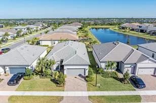 781 SE Courances Dr, Port Saint Lucie, FL 34984 - Photo 1