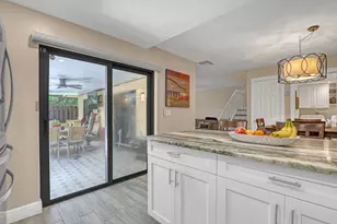 923 Springdale Cir, Palm Springs, FL 33461 - Photo 13