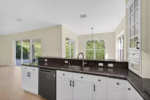 103 Villa Nueva Pl, Palm Beach Gardens, FL 33418 - Photo 23