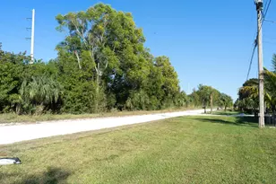 18726 50th St N, Loxahatchee, FL 33470 - Photo 3