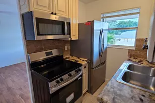 201 S J St, Lake Worth Beach, FL 33460 - Photo 9