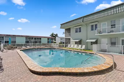 110 Wettaw Lane, Unit #204, North Palm Beach, FL 33408 - Photo 13