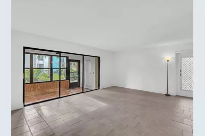 524 Osprey Drive, Unit #11B, Delray Beach, FL 33444 - Photo 5