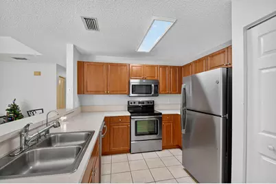 3386 Commodore Court, West Palm Beach, FL 33411 - Photo 9