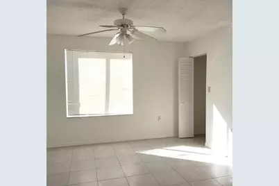 17101 Glenmoor Drive, Unit #17101, West Palm Beach, FL 33409 - Photo 3