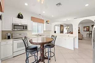 8089 Brindisi Ln, Boynton Beach, FL 33472 - Photo 13