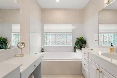 8089 Brindisi Lane, Boynton Beach, FL 33472 - Photo 25