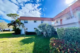 2600 SE Ocean Blvd Unit, Stuart, FL 34996 - Photo 1