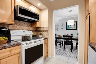 250 NE 20th St, Boca Raton, FL 33431 - Photo 5