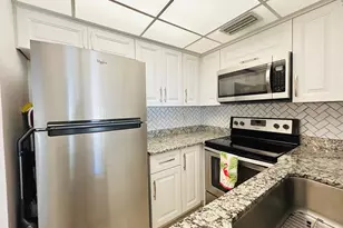 7106 Golf Colony Ct, Lake Worth, FL 33467 - Photo 1