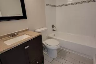 2711 Vandiver Dr, West Palm Beach, FL 33409 - Photo 5