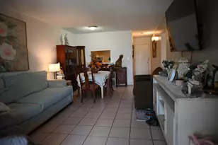 6215 W 20th Ave, Hialeah, FL 33012 - Photo 15