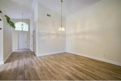 7019 SE Twin Oaks Circle, Stuart, FL 34997 - Photo 5