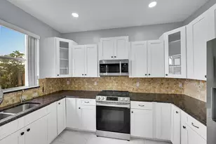 7306 Michigan Isle Rd, Lake Worth, FL 33467 - Photo 11