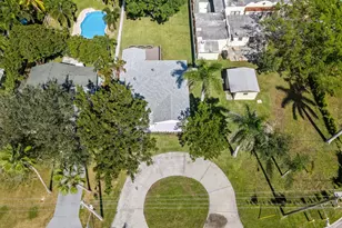 121 George Bush Blvd, Delray Beach, FL 33444 - Photo 13