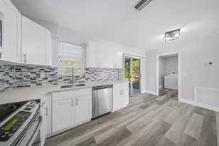 1001 SW Romaine Ln, Port Saint Lucie, FL 34953 - Photo 11